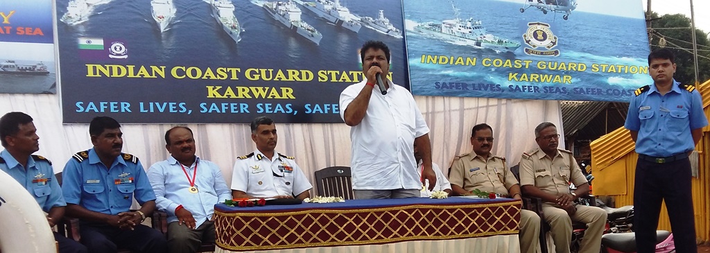 ಸಾಹಸಿ ಮೀನುಗಾರರಿಗೆ ಬಹುಮಾನ ವಿತರಣೆ